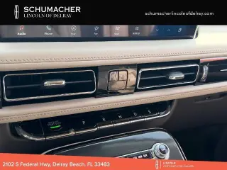 Lincoln Nautilus 2022 Estándar 4p SUV