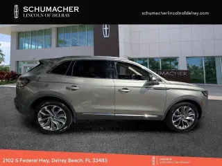 Lincoln Nautilus 2023 AWD Reserve 4dr SUV