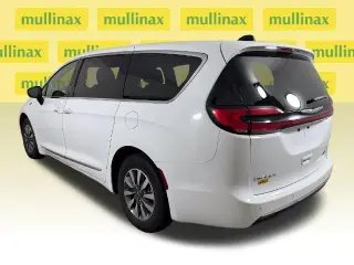 Chrysler Pacifica Plug-In Hybrid 2023 Limited 4dr Mini-Van