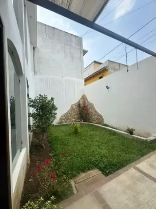 Casa Sola en Venta en Santa Lu