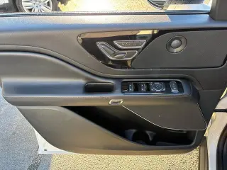 Lincoln Aviator 2023 AWD Reserve 4p SUV