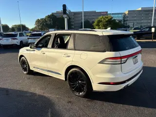 Lincoln Aviator 2023 AWD Reserve 4p SUV
