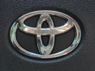Toyota RAV4 2019 XLE Premium 4dr SUV