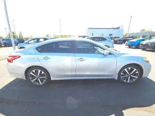 Nissan Altima 2016 2.5 SR 4dr Sed n
