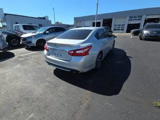Nissan Altima 2016 2.5 SR 4dr Sed n