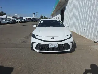 Toyota Camry 2025 SE 4dr Sedan