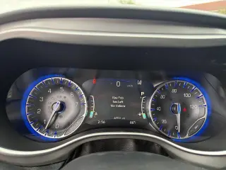 Chrysler Pacifica 2025 Select 4dr Mini-Van