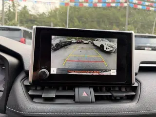 Toyota RAV4 2024 AWD XLE 4p SUV