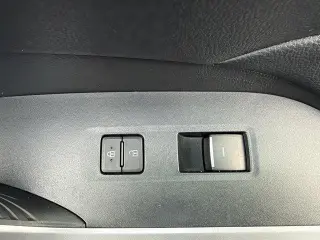 Toyota RAV4 2024 AWD XLE 4p SUV