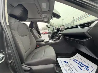 Toyota RAV4 2024 AWD XLE 4p SUV