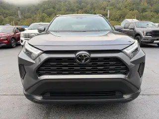 Toyota RAV4 2024 AWD XLE 4p SUV