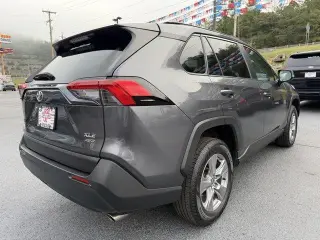 Toyota RAV4 2024 AWD XLE 4p SUV