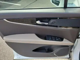 Lincoln Nautilus 2023 Reserve 4p SUV