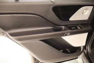 Lincoln Aviator 2022 AWD Reserve 4dr SUV