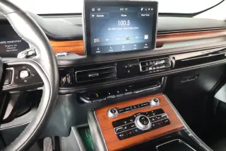 Lincoln Aviator 2022 AWD Reserve 4dr SUV