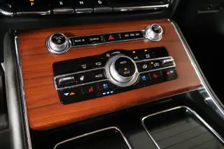 Lincoln Aviator 2022 AWD Reserve 4dr SUV
