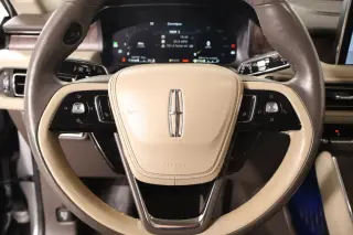 Lincoln Aviator 2022 AWD Reserve 4dr SUV