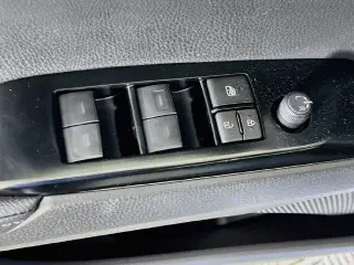 Toyota Camry 2026 SE 4dr Sedan