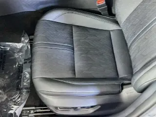 Toyota Camry 2026 SE 4dr Sedan