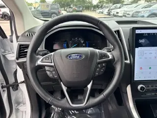 Ford Edge 2023 AWD SEL 4dr Crossover