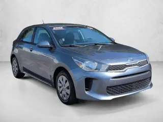 Kia Rio 5-Puerta 2019 S 4p Vagón