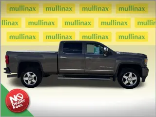 GMC Sierra 2500HD 2015 4x4 Denali 4dr Crew Cab SB