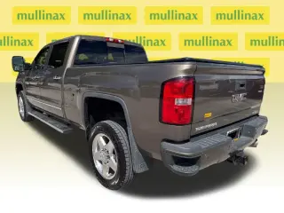 GMC Sierra 2500HD 2015 4x4 Denali 4dr Crew Cab SB