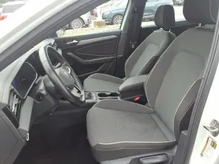 Volkswagen Jetta 2025 Sport 4p Sedan