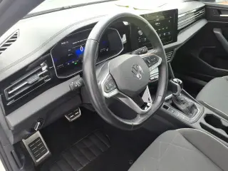 Volkswagen Jetta 2025 Sport 4p Sedan