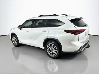 Toyota Highlander Hybrid 2023 AWD Platinum 4p SUV