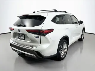 Toyota Highlander Hybrid 2023 AWD Platinum 4p SUV