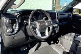 GMC Sierra 1500 2019 4x4 SLT 4p. Cabina de Tripulación 5.8 ft. SB