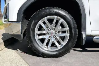 GMC Sierra 1500 2019 4x4 SLT 4p. Cabina de Tripulación 5.8 ft. SB