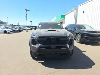 Toyota Tacoma 2025 4x4 TRD Sport 4p Puerta Doble Cabina 6.1 ft LB