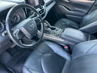 Toyota Highlander 2020 AWD Limited 4dr SUV
