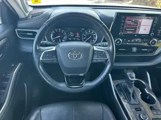 Toyota Highlander 2020 AWD Limited 4dr SUV