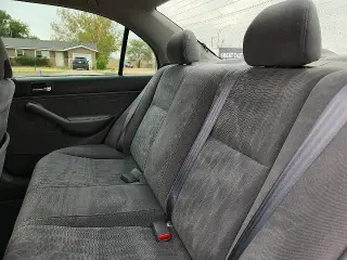 Honda Civic 2005 LX 4p Sedan con bolsas de aire frontales