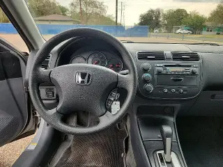 Honda Civic 2005 LX 4p Sedan con bolsas de aire frontales