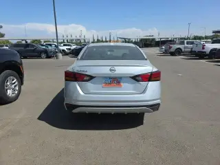 Nissan Altima 2025 2.5 SV 4dr Sedán