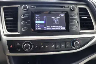 Toyota Highlander 2017 AWD LE 4dr SUV