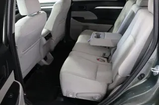 Toyota Highlander 2017 AWD LE 4dr SUV