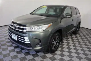 Toyota Highlander 2017 AWD LE 4dr SUV