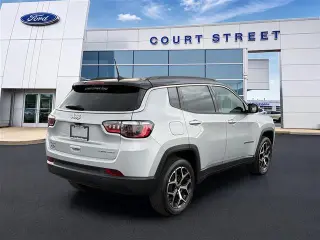 Jeep Compass 2026 4x4 Limited Altitude SUV de 4 puertas
