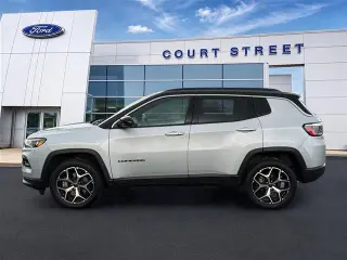 Jeep Compass 2026 4x4 Limited Altitude SUV de 4 puertas