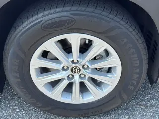 Toyota Grand Highlander Hybrid 2024 XLE 4dr SUV