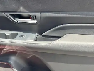 Toyota Grand Highlander Hybrid 2024 XLE 4dr SUV