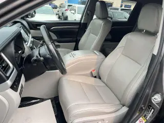 Toyota Highlander 2017 AWD Limited 4dr SUV