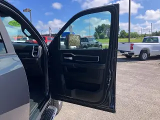 Ram 2500 2026 4x4 Big Horn Cabina Doble de 4 puertas y batea de 6.3 pies
