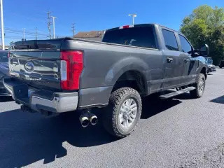 Ford F-250 Super Duty 2019 4x4 XL 4dr Crew Cab 6.8 ft. CB Pickup