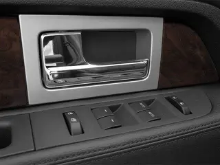 Ford F-150 2014 4x4 Platinum 4dr SuperCrew Styleside 6.5 ft. SB